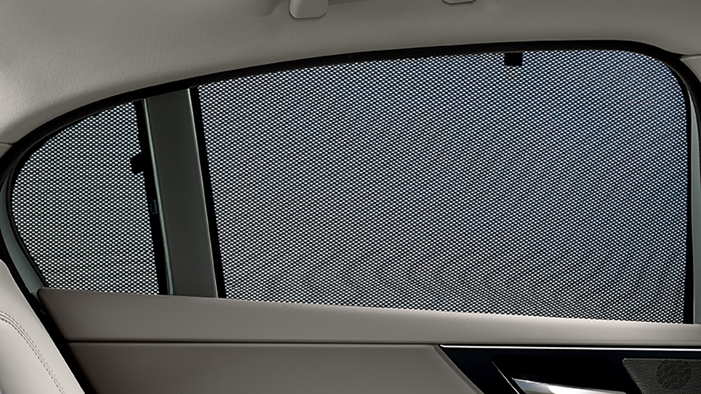 Солнцезащитные экраны на боковые окна image